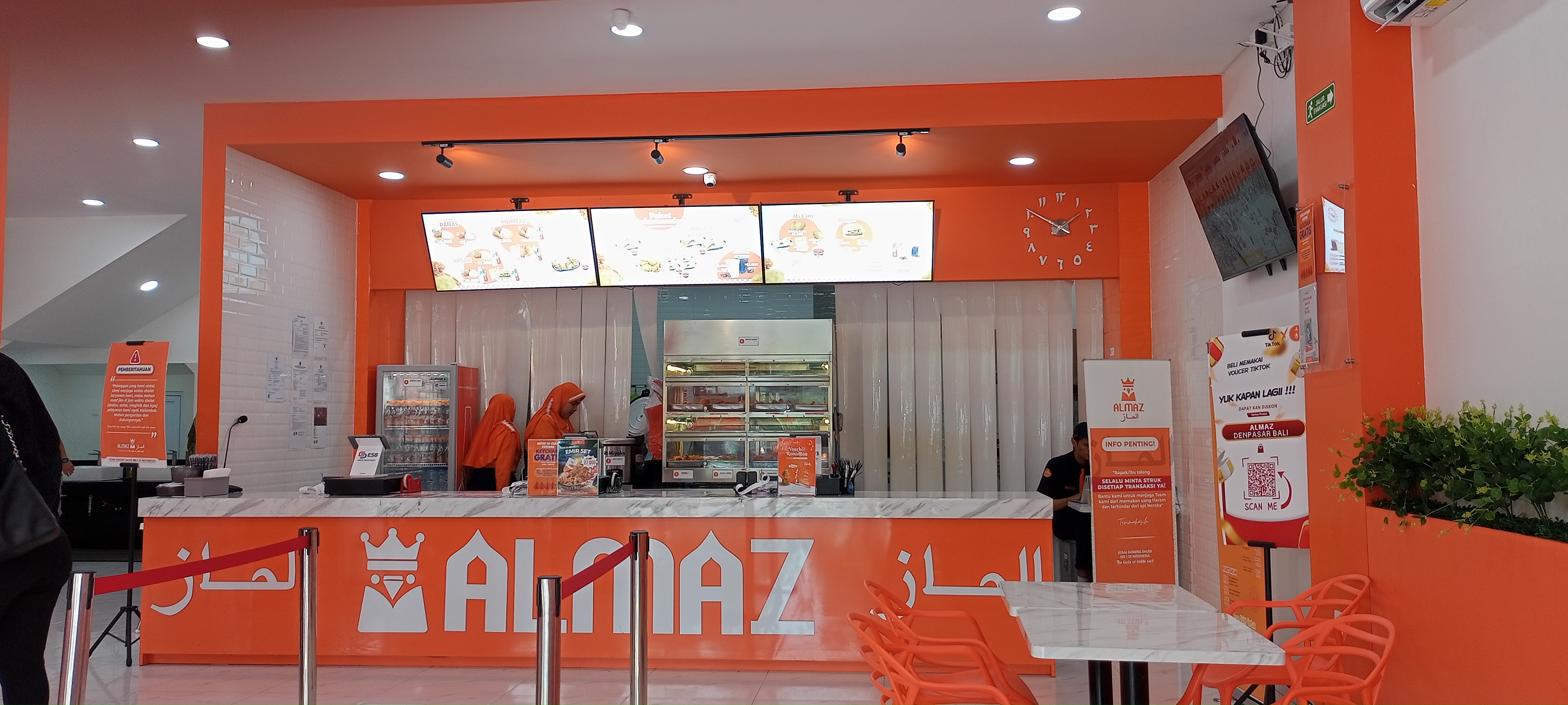 Almaz Fried Chicken Denpasar
